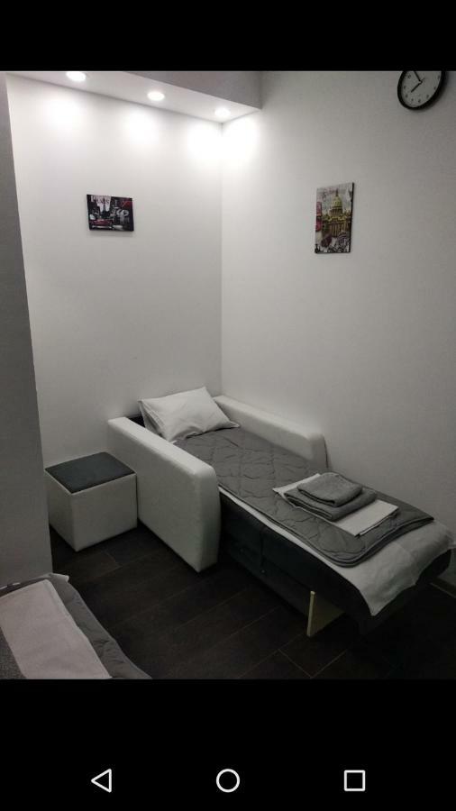 Apartmani Pinokio Ni Esterno foto